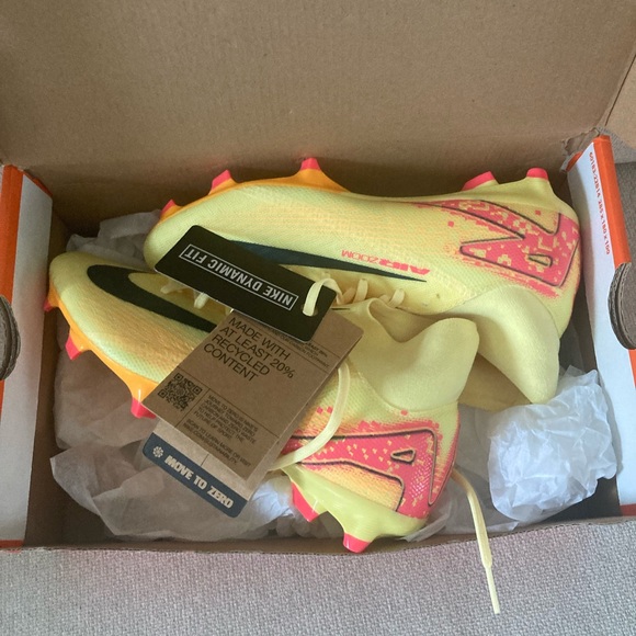 Nike Yellow and Red Soccer Cleats - Picture 5 of 7